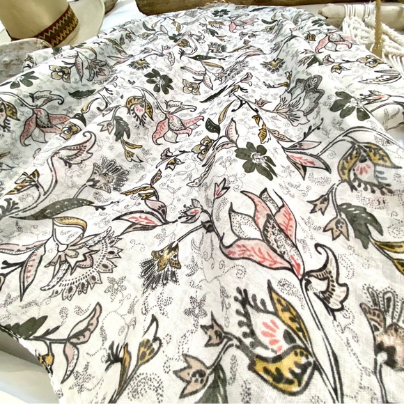 Airy & flowy sweet boho Cape w paisley / hippy/prairie/cottage core vibe - Picture 13 of 15